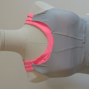 NWT Lululemon size 6 beat the heat tank top